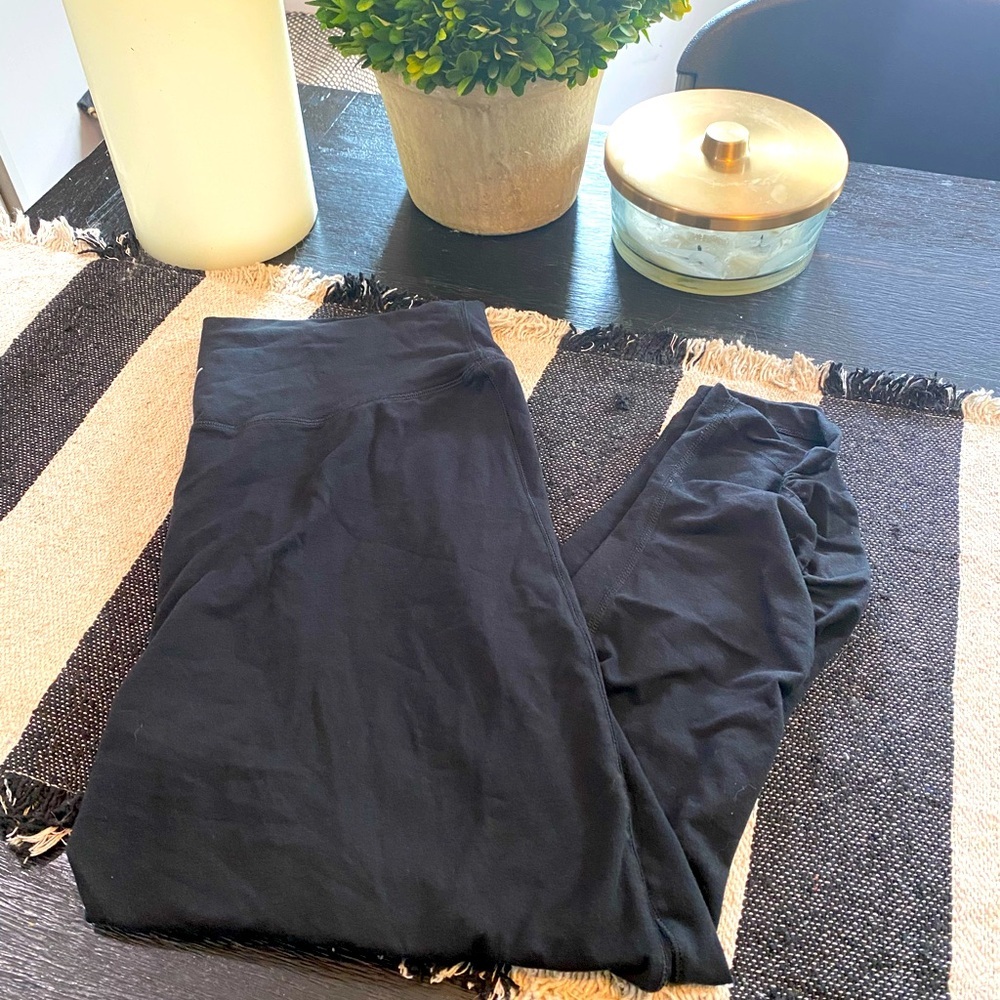 Old Navy Black Extra High Rise Crop Leggings with side leg Ruching Womens Sz XL